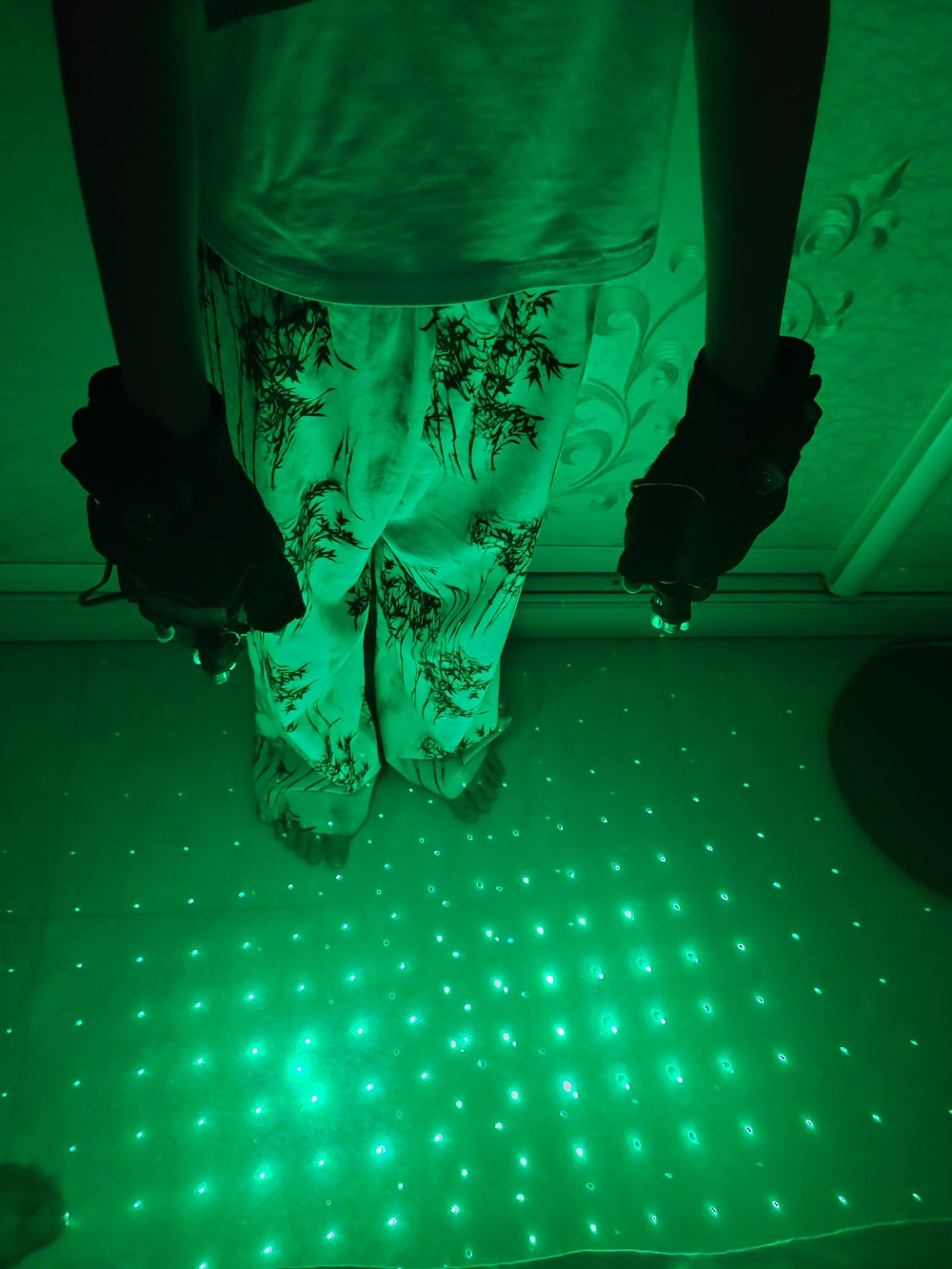 Yeşil Lazer Eldiven Lazer Flas - Led Gloves Music incelemesi ve fiyatı